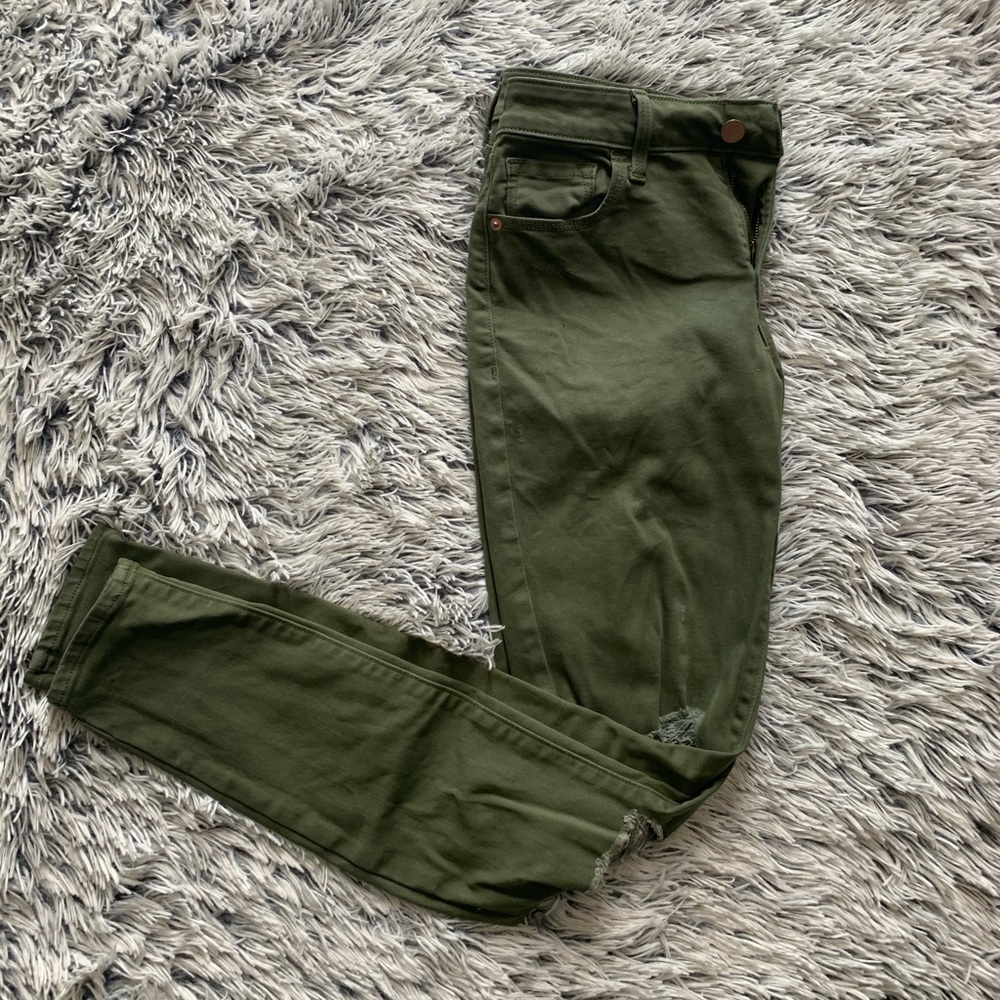 Old Navy Distressed Skinny Rockstar Jeans